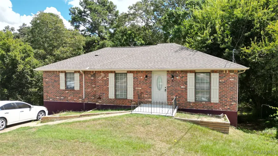 216 Woodvale Road, Prattville, AL 36067 - #3