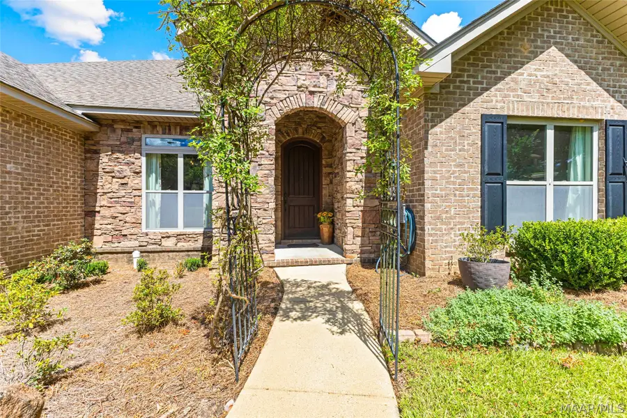190 Forest Cove, Wetumpka, AL 36093 - #2