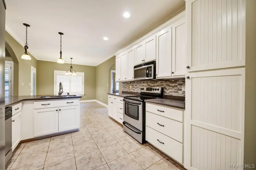 1215 Kenner Creek Circle, Deatsville, AL 36022 - #3
