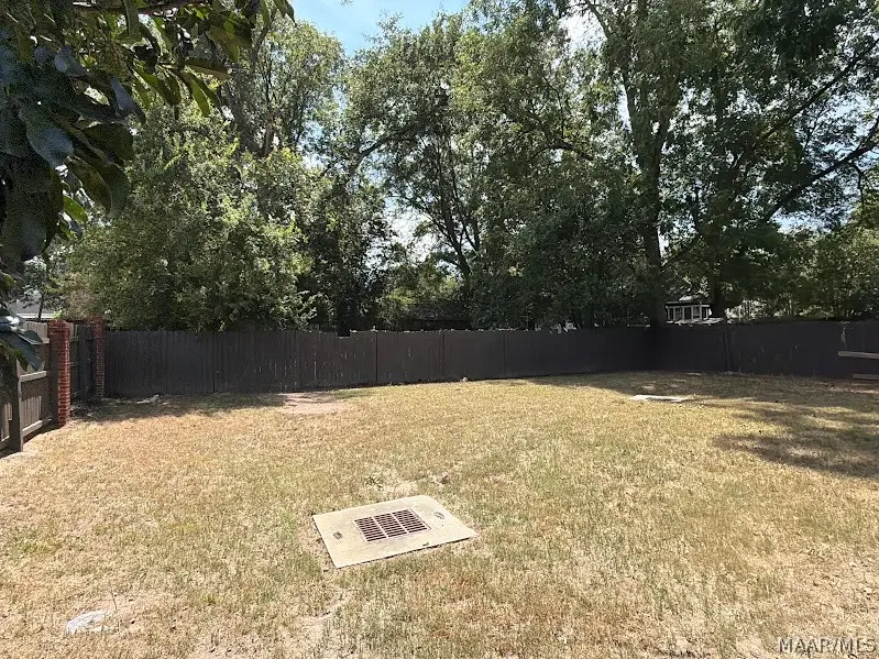 405 W Bridge Street, Wetumpka, AL 36092 - #2