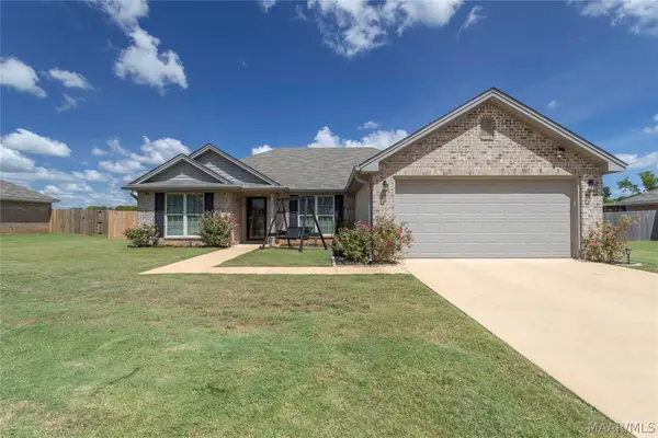 1891 Landing Place, Deatsville, AL 36022