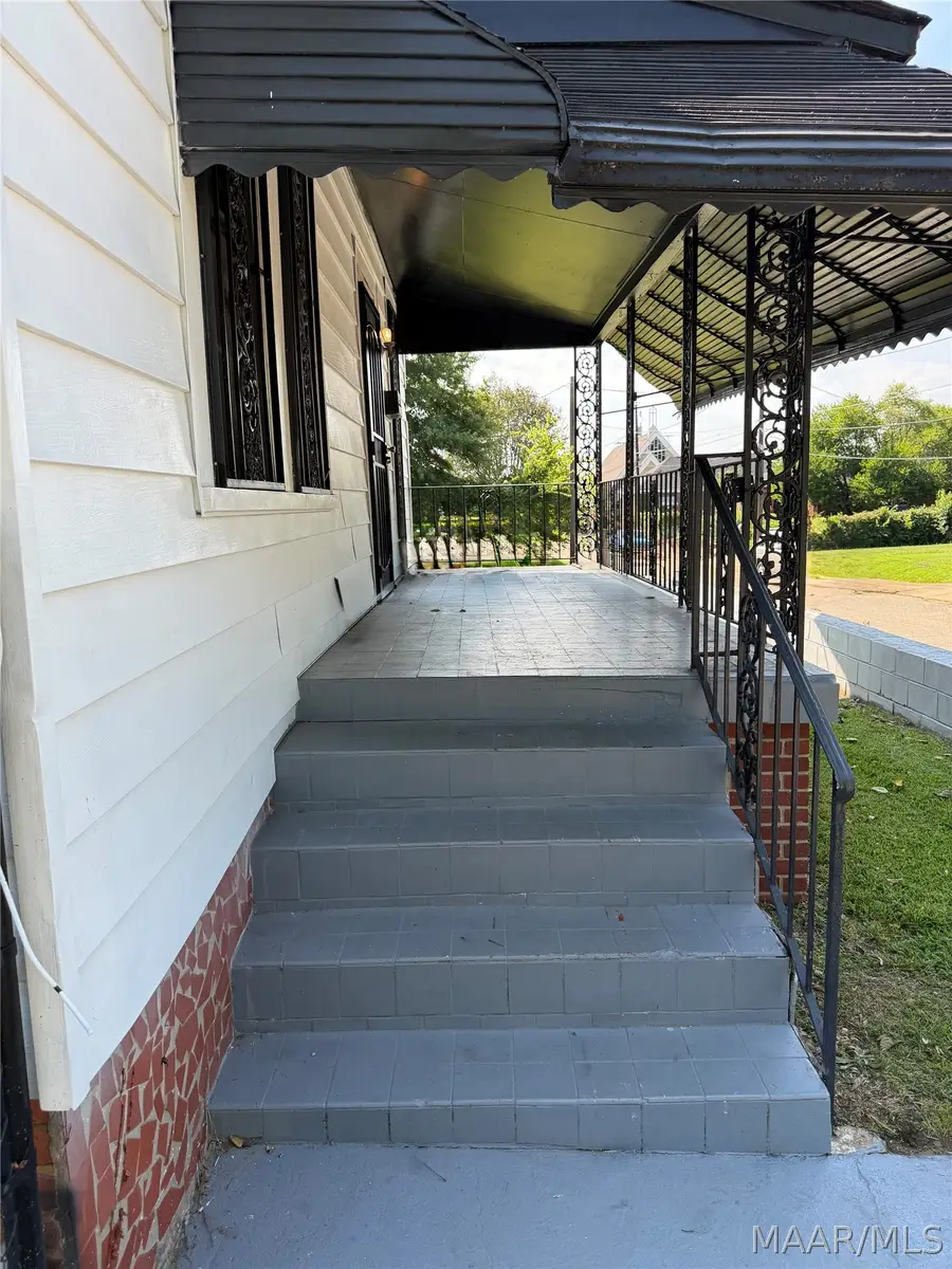 445 Dericote Street, Montgomery, AL 36104 - #3