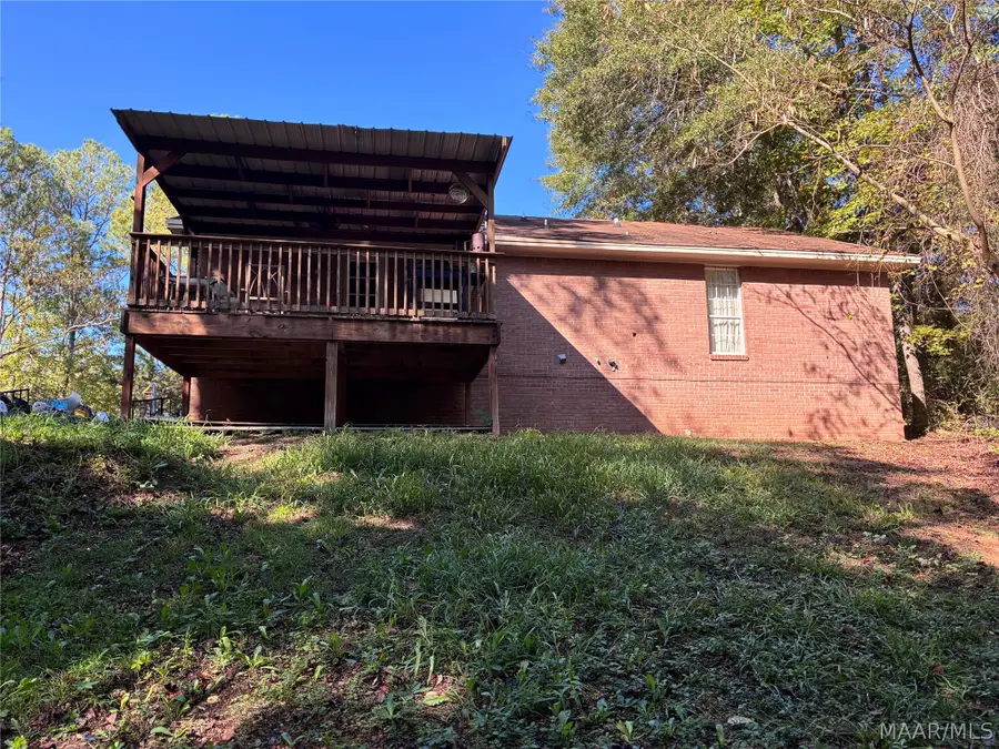 135 Greenleaf Drive, Wetumpka, AL 36092 - #2