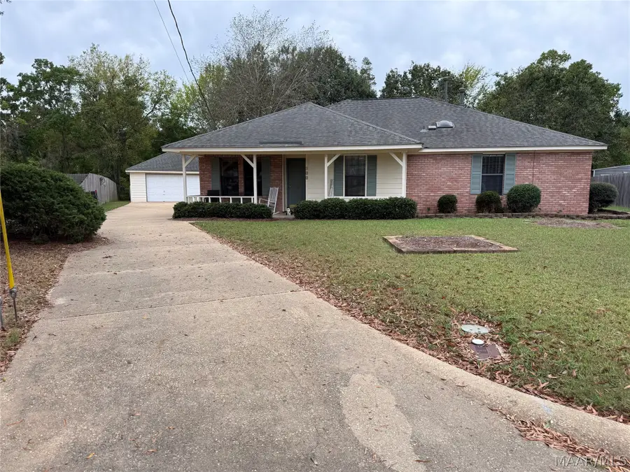 900 Lakeview Court, Montgomery, AL 36117 - #3