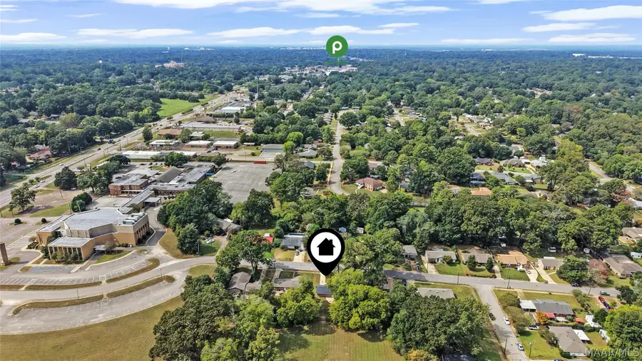 218 Bowling Green Drive, Montgomery, AL 36109 - #2