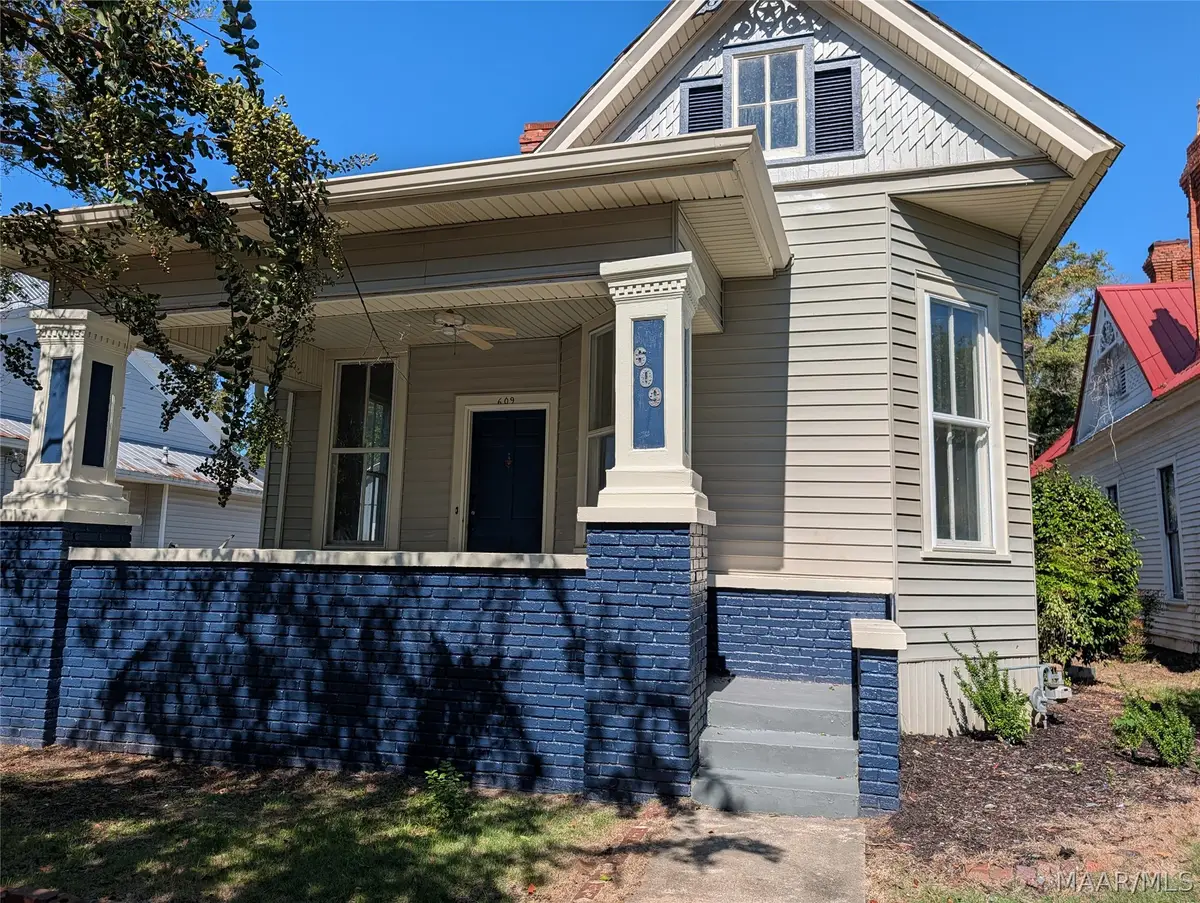 609 Parkman Avenue, Selma, AL 36701 - #1
