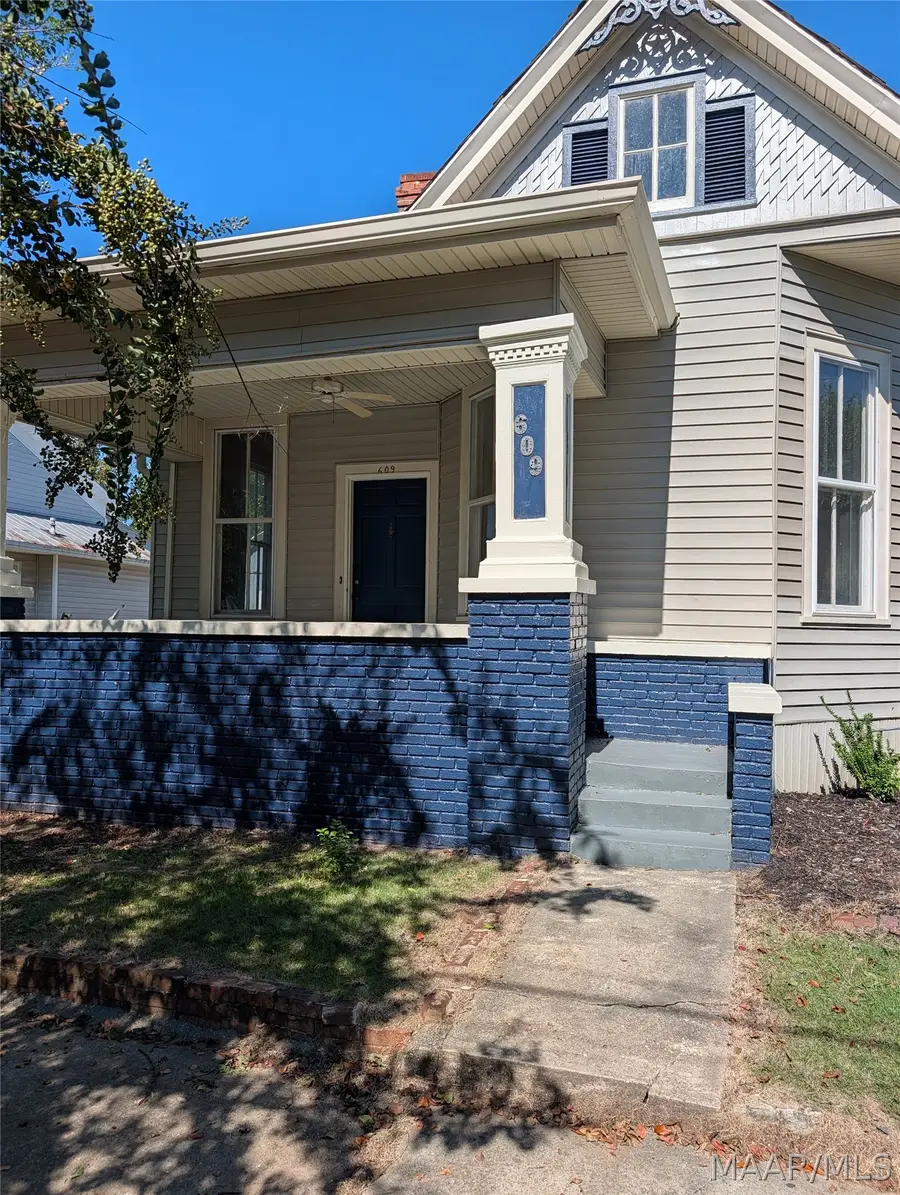 609 Parkman Avenue, Selma, AL 36701 - #2