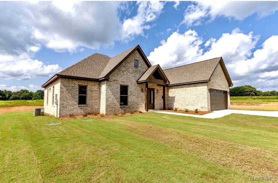 718 Riverknolle Road, Tallassee, AL 36078 - #3