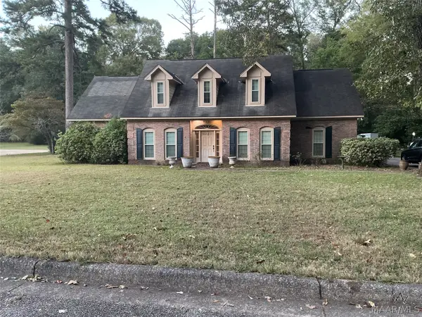 817 Wynwood Drive, Prattville, AL 36067