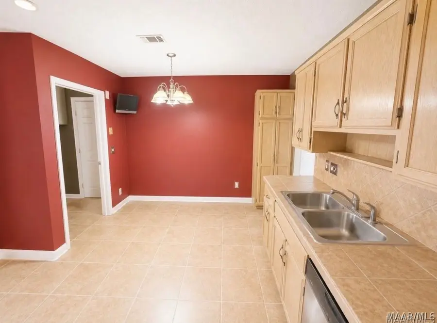 1004 Countryside Lane, Montgomery, AL 36117 - #3