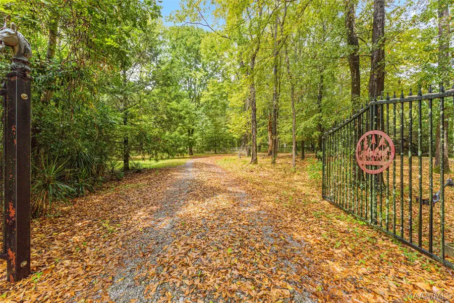 376 Old Ware Road, Wetumpka, AL 36093 - #2