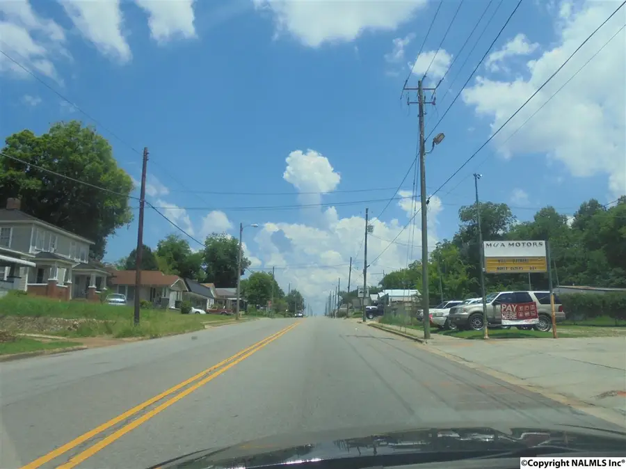 1523 Forrest Avenue, Gadsden, AL 35901 - #2