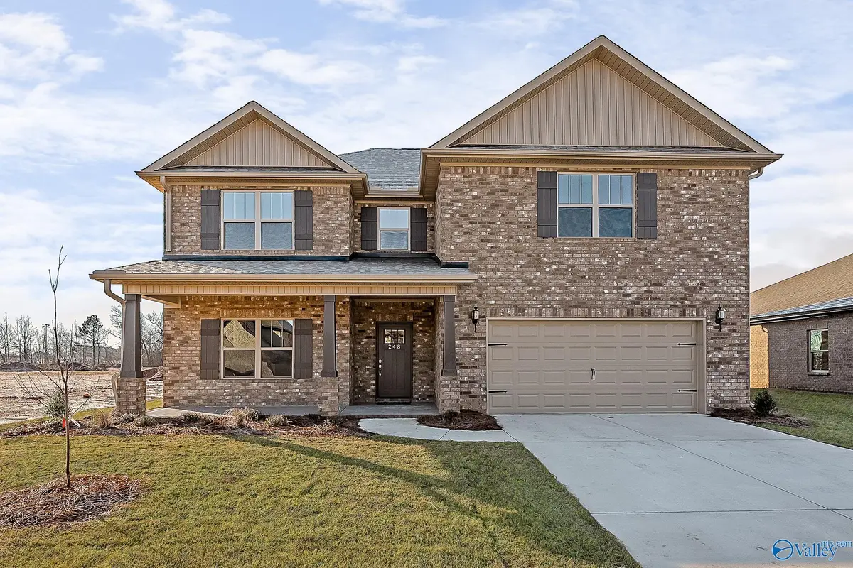 REVERE 2 Saddle Street, New Market, AL 35761 - Image #1