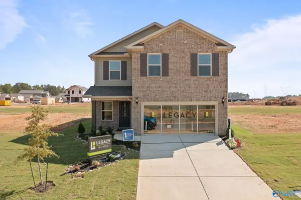 11118 Ravenel Drive, Harvest, AL 35749