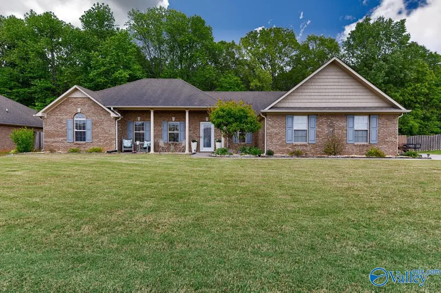 16802 Woodhaven Drive, Athens, AL 35613 - #2