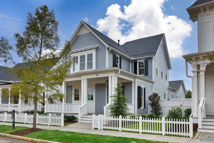 19 Angell Street Nw, Huntsville, AL 35806 - Image #3