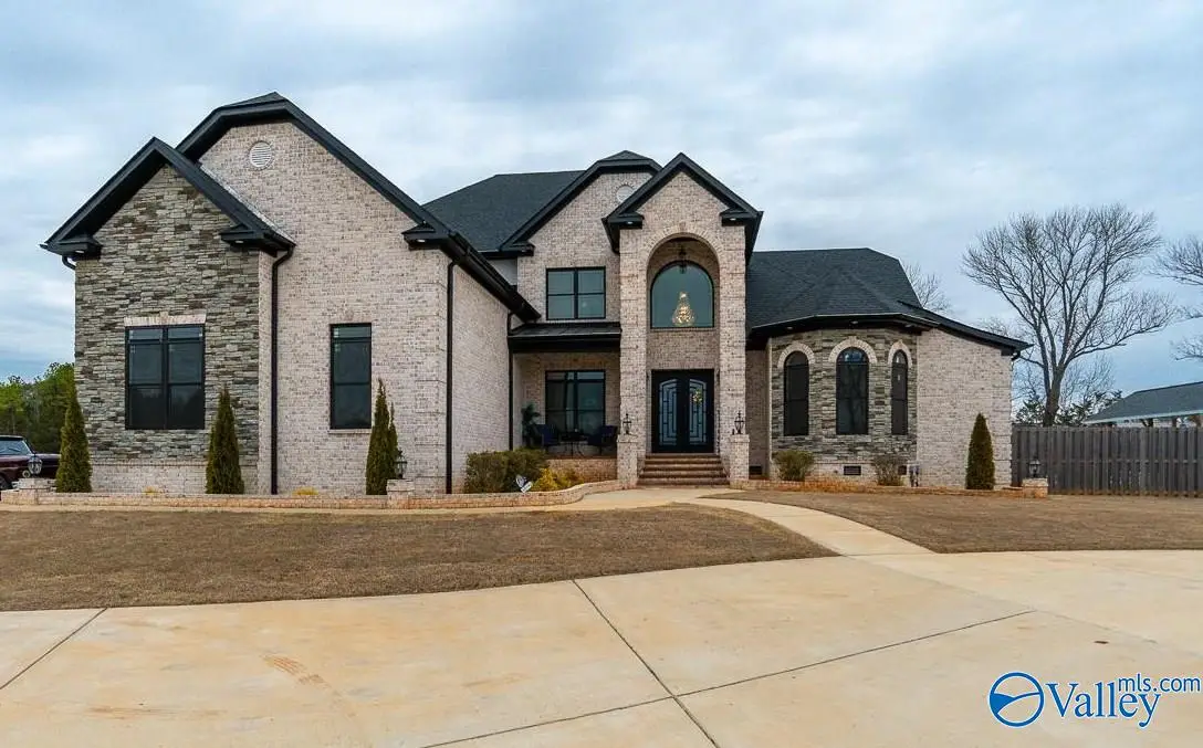 3720 South Chapel Hill Road, Decatur, AL 35603 - Image #1