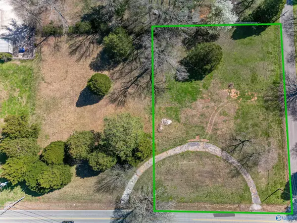 989 Jeff Road Nw, Huntsville, AL 35806