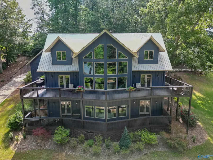 375 Adelines Way, Scottsboro, AL 35769 - Image #2