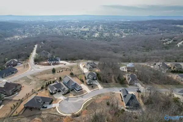 2806 Talon Circle, Huntsville, AL 35811