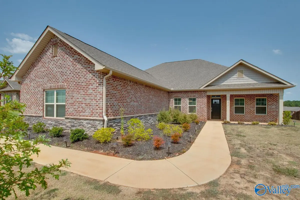 217 Maureen Drive Sw, Madison, AL 35756 - Image #1