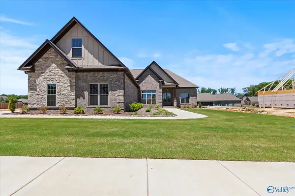 22949 Gunner Circle, Athens, AL 35613