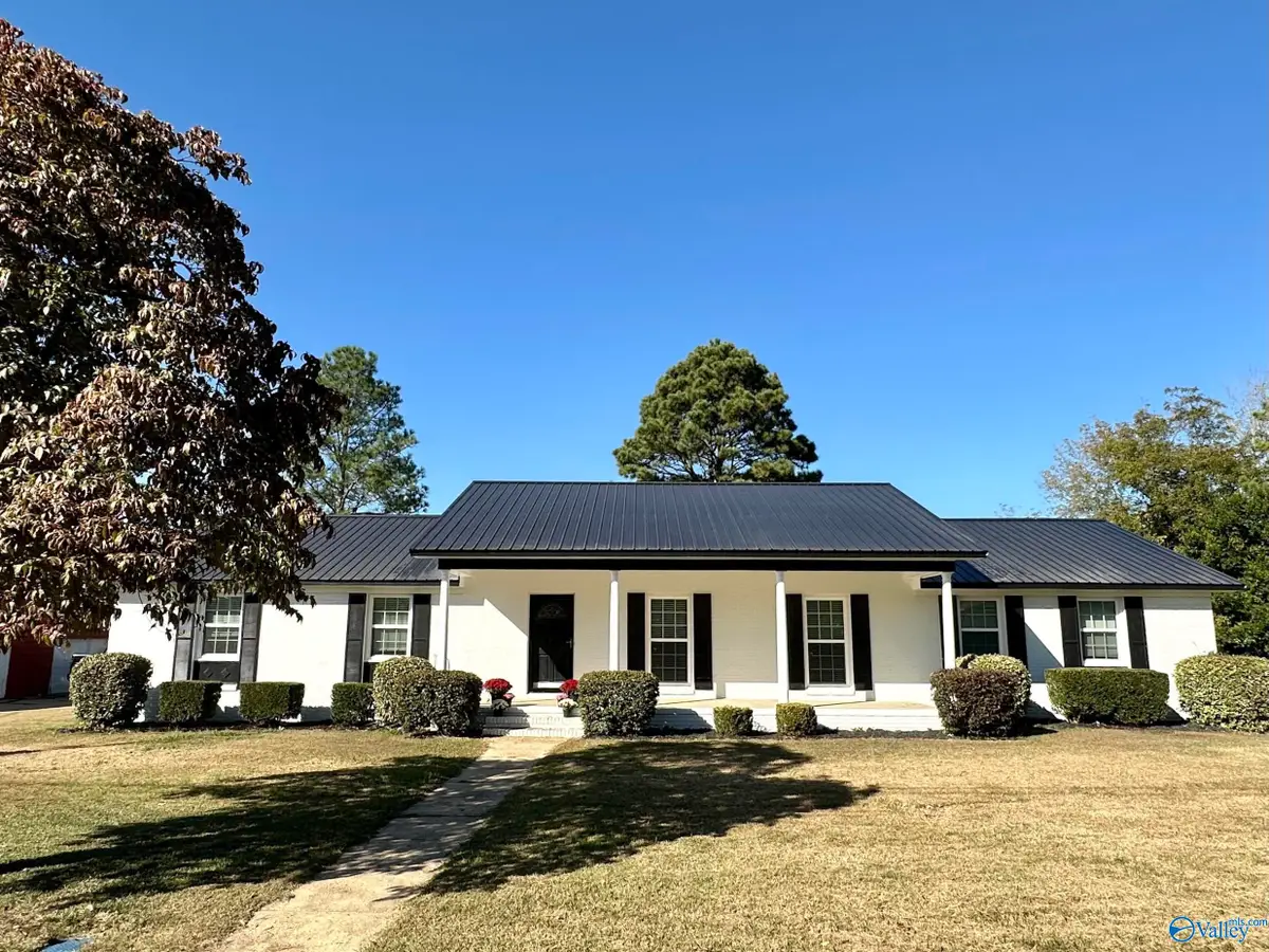 106 Yorkshire Place, Rainbow City, AL 35906 - Image #1