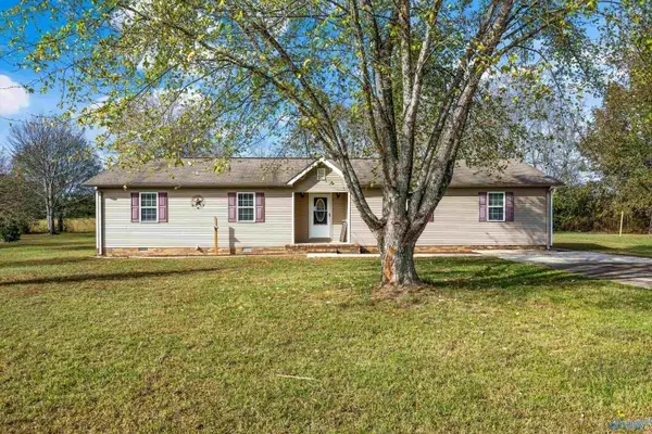 21641 Daveen Drive, Elkmont, AL 35620