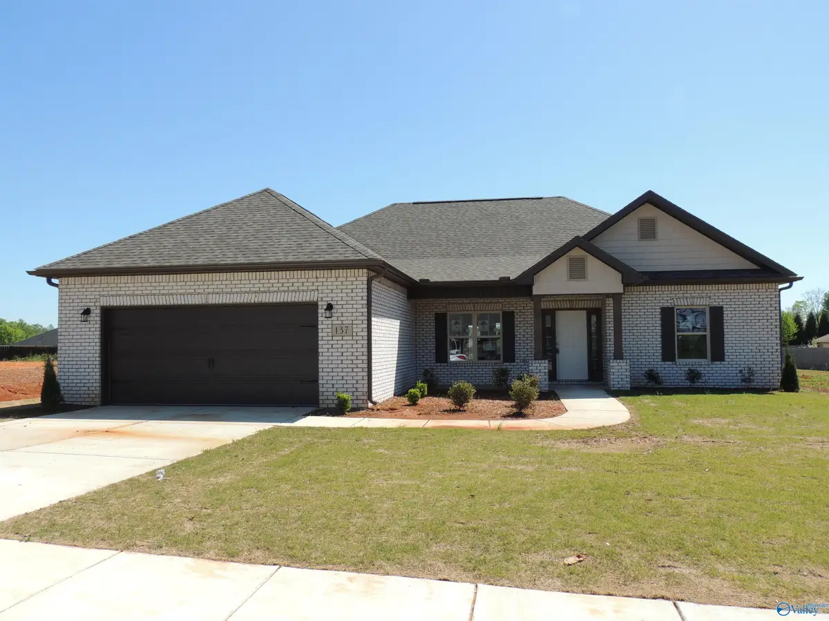 137 Khaki Ridge Drive, Hazel Green, AL 35750 - Image #1