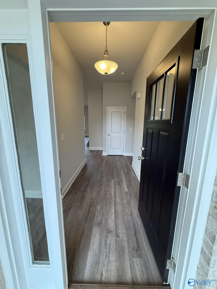 301 Carnation Avenue, Meridianville, AL 35759 - Image #2