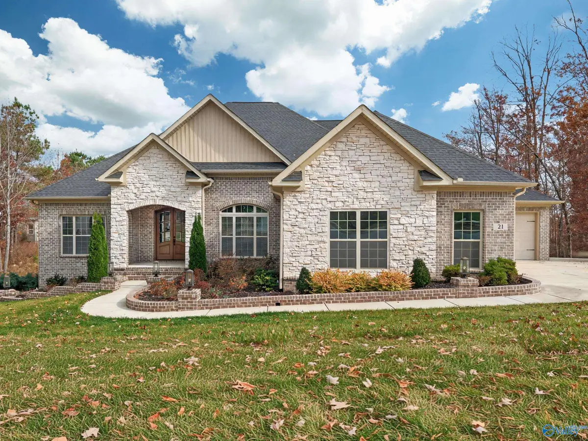 21 Scenic Loop Road, Huntsville, AL 35803 - #1