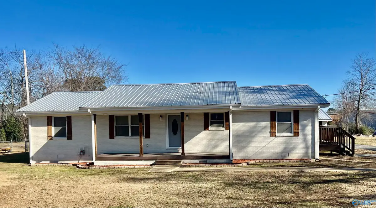 212 Nelson Street, Hartselle, AL 35640 - Image #1