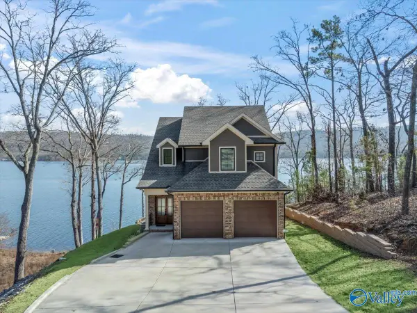 47 Heritage Court, Scottsboro, AL 35769