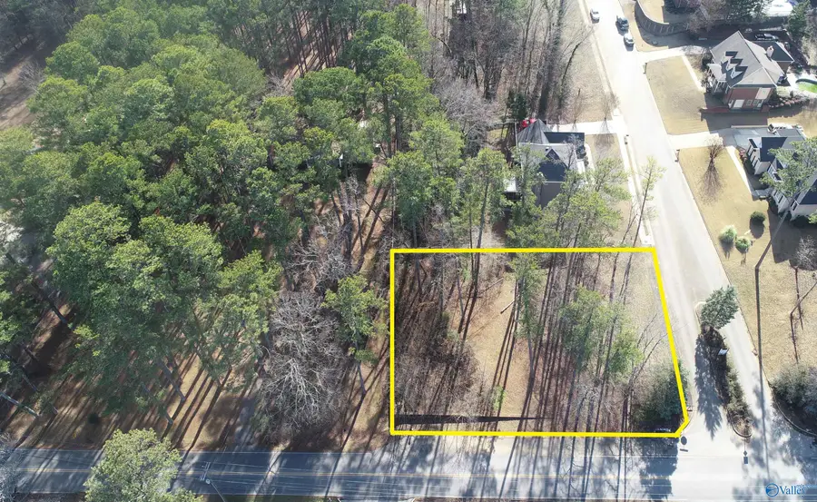 3402 Cedarhurst Drive Sw, Decatur, AL 35603 - Image #2