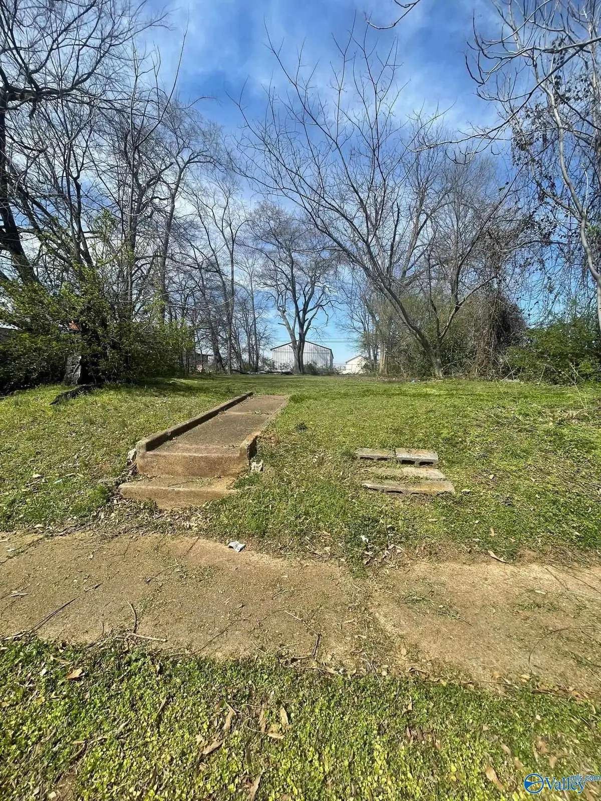 1016 Moulton Street E, Decatur, AL 35601 - Image #1