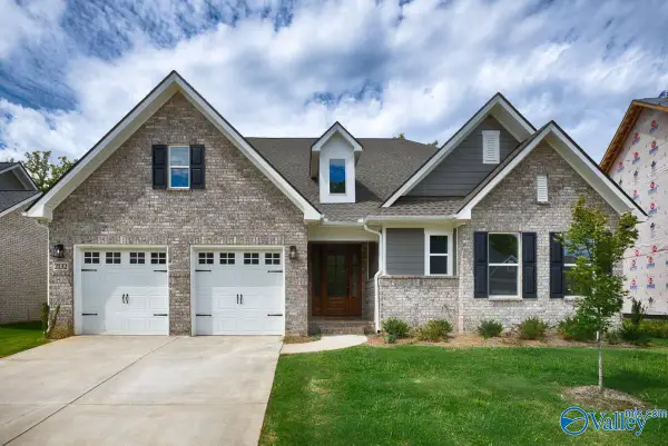 2132 Bloomfell Bend Sw, Huntsville, AL 35802