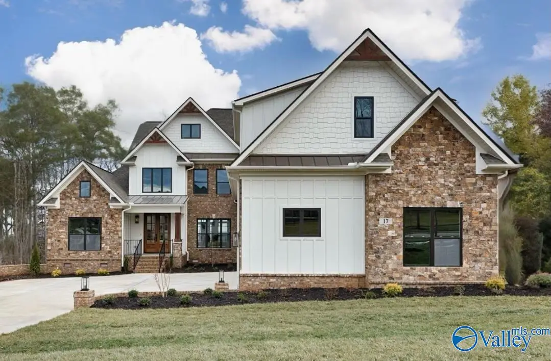 17 Ridge Bluff Circle, Huntsville, AL 35803 - Image #1