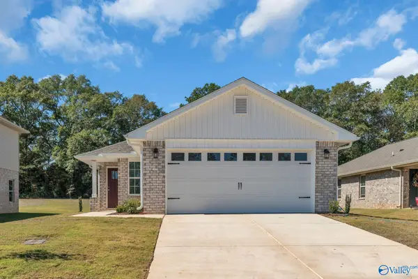 15454 Lapwing Cove, Athens, AL 35611