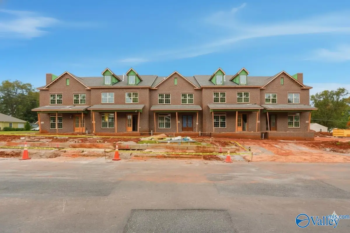 203 Marsheutz Avenue Sw, Huntsville, AL 35801 - Image #1