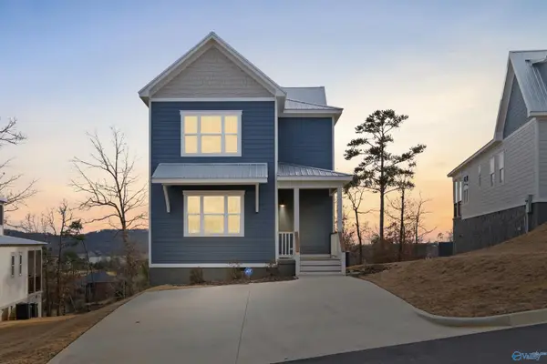 356 Whistling Straits Way, Guntersville, AL 35976