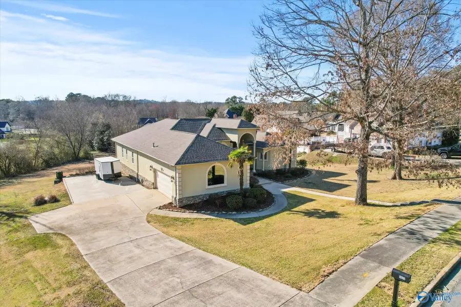 5522 Cedar Mill Drive, Guntersville, AL 35976 - Image #3