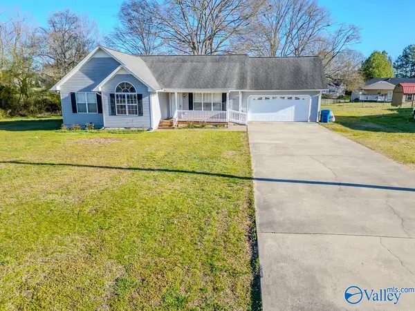 328 Land Circle, Albertville, AL 35950