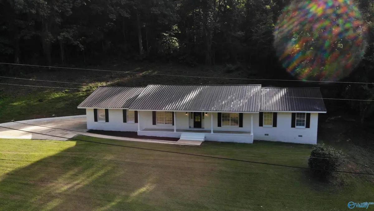 1609 Lusk Street, Guntersville, AL 35976 - Image #1