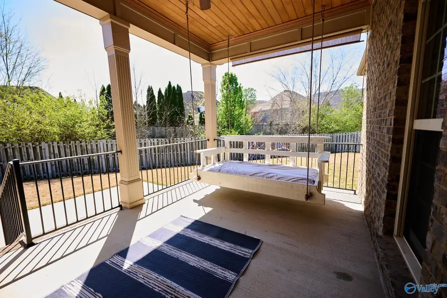 4702 Shortline Circle, Owens Cross Roads, AL 35763 - Image #2