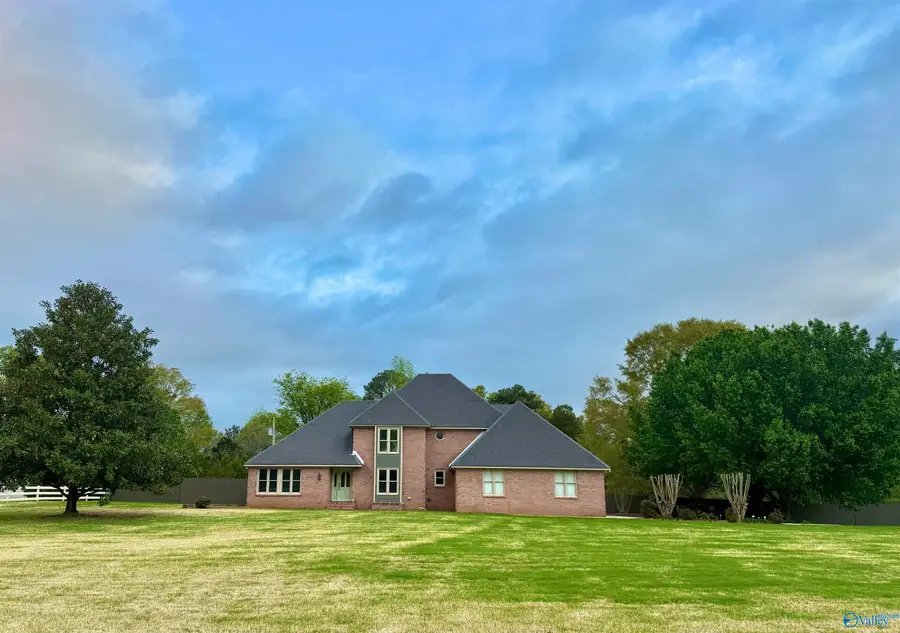 2108 Chapel Hill Road, Decatur, AL 35603 - Image #2