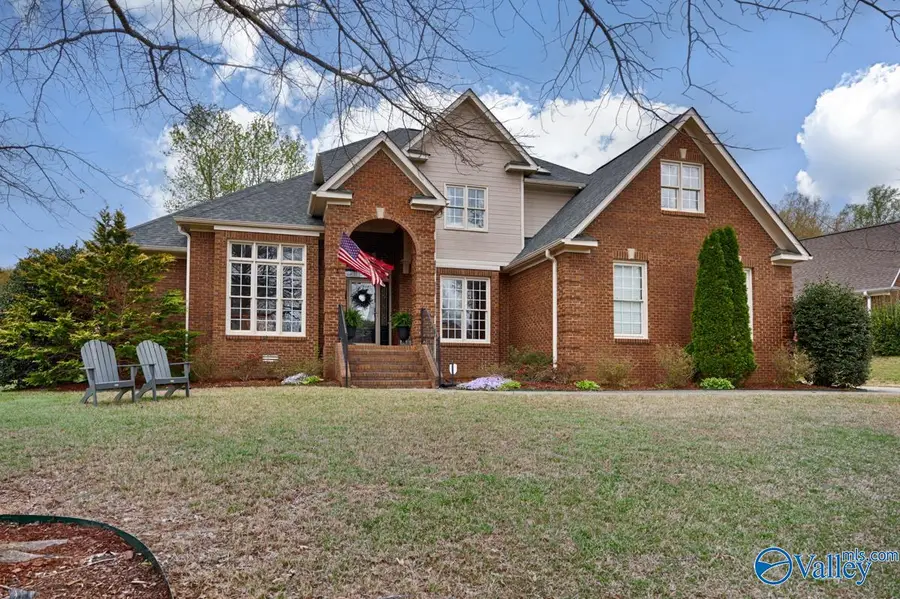 2616 Bransford Trail Se, Owens Cross Roads, AL 35763 - Image #2