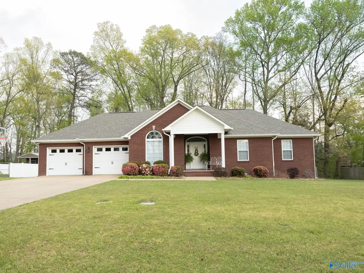 402 Old Glory Lane, Albertville, AL 35950 - Image #1