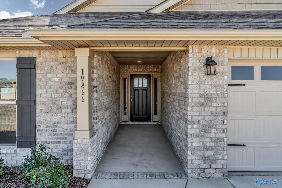 15334 Springbrook Trace, Athens, AL 35611 - Image #3