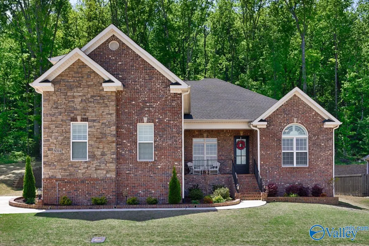 8014 Goose Ridge Drive Se, Owens Cross Roads, AL 35763 - Image #1