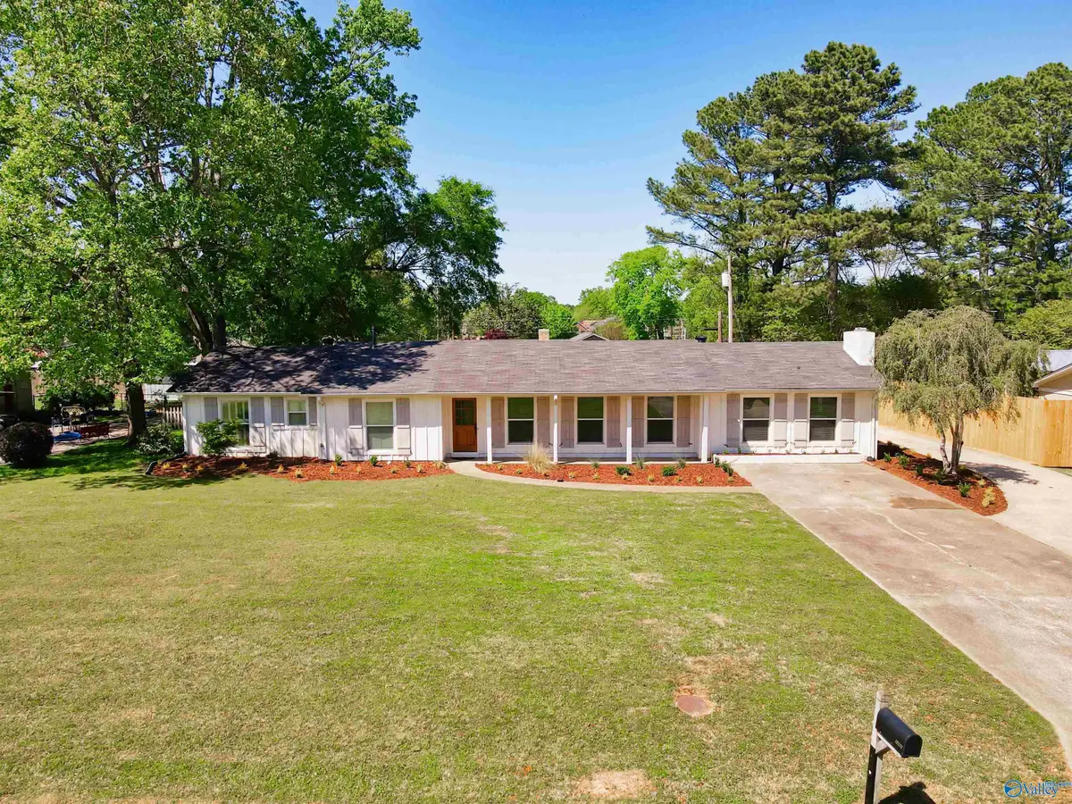 2402 College Street Se, Decatur, AL 35601 - Image #1